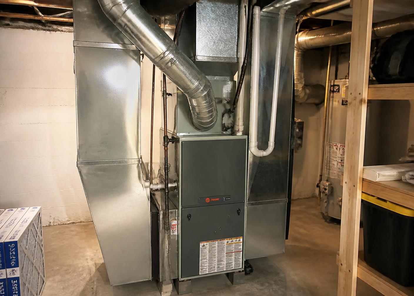 Heating and cooling service for homes in Pontiac, Michigan